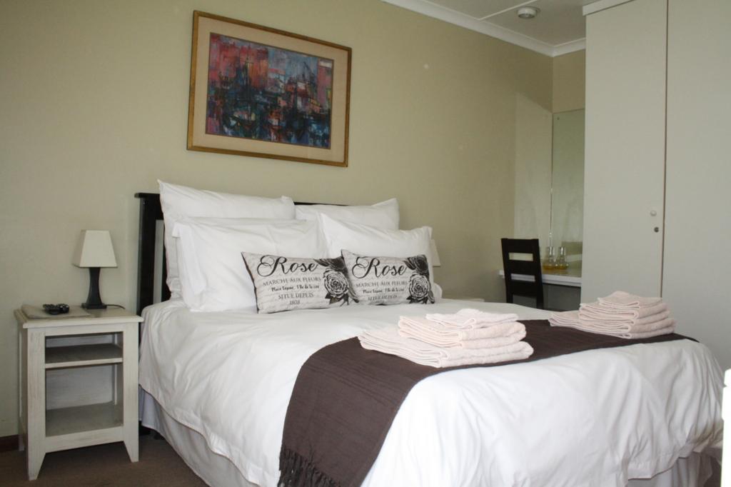 פלטנברג ביי Ohannas Bnb & Self Catering מראה חיצוני תמונה